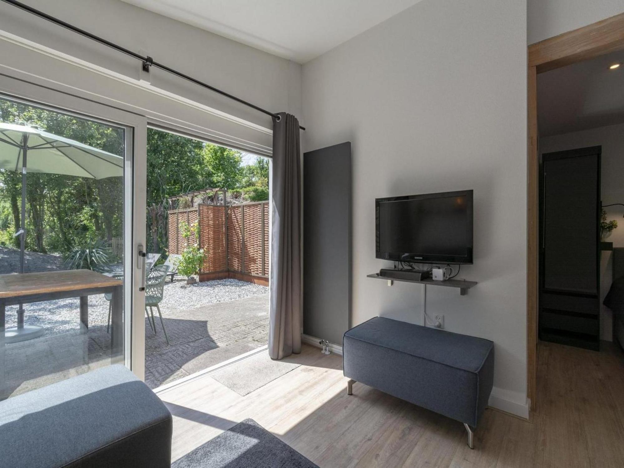 Luxurious Furnished Bungalow With Terrace Callantsoog Bagian luar foto