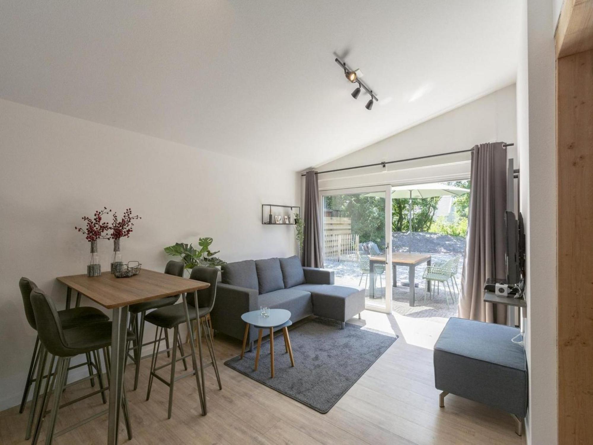 Luxurious Furnished Bungalow With Terrace Callantsoog Bagian luar foto